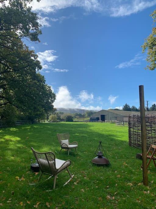 Graffham Aspen Leaves: The Perfect Farm Retreatヴィラ エクステリア 写真
