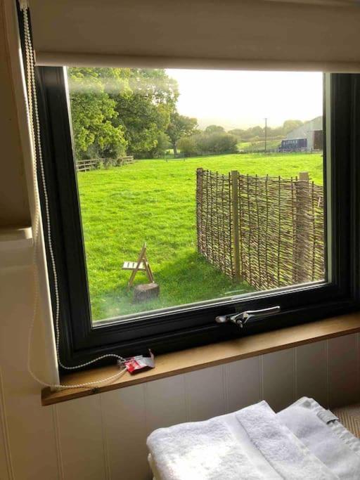 Graffham Aspen Leaves: The Perfect Farm Retreatヴィラ エクステリア 写真