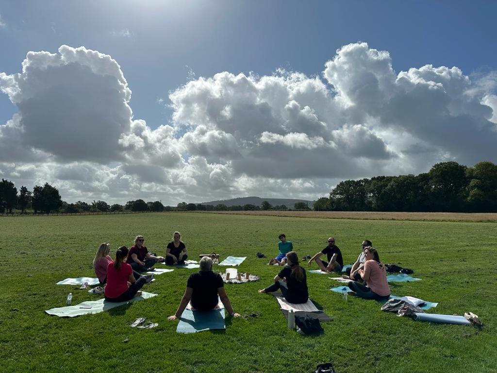 Graffham Aspen Leaves: The Perfect Farm Retreatヴィラ エクステリア 写真